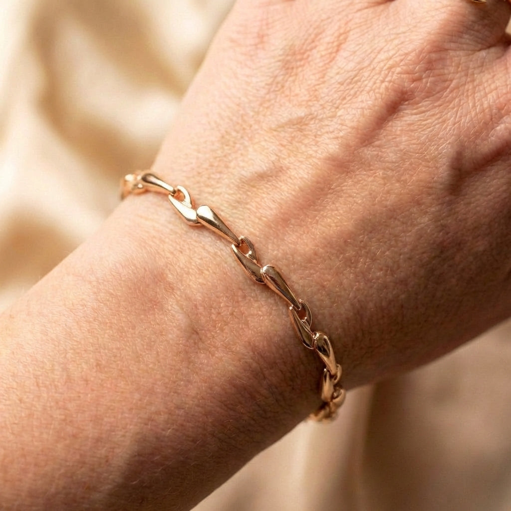 Elegant Golden Bracelet