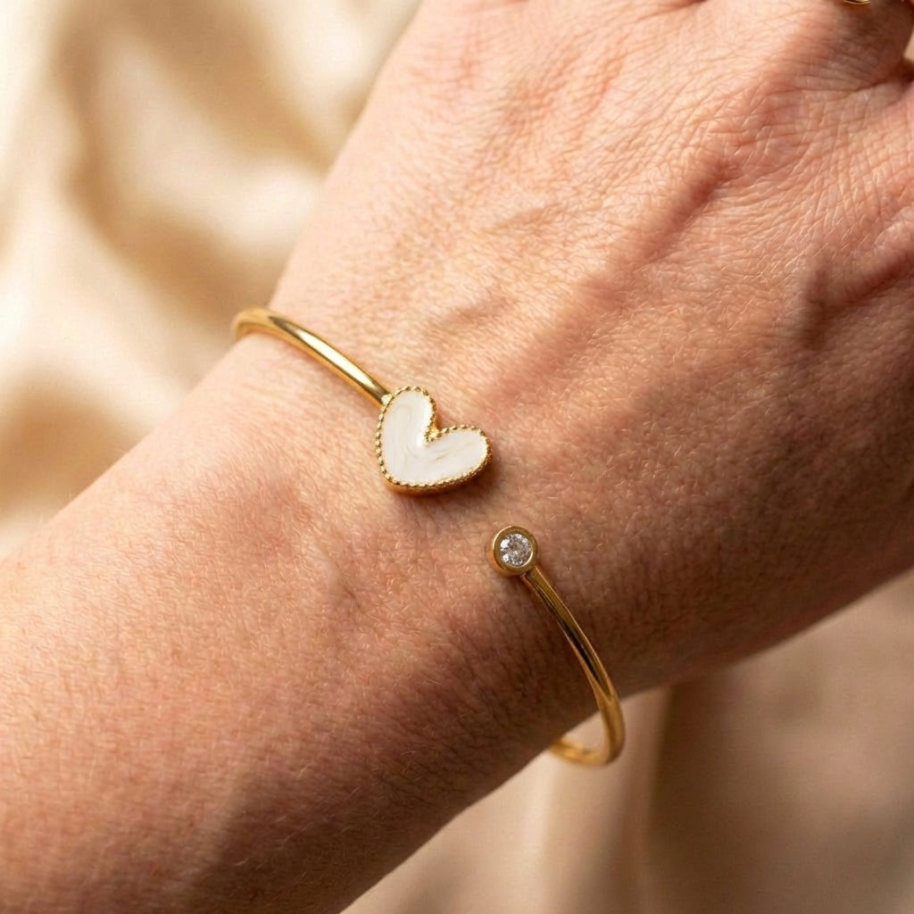 Exquisite Love Heart Shape Bracelet