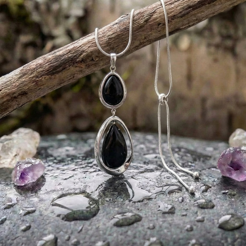 Fashion Black Stone Pendant Silver Necklace