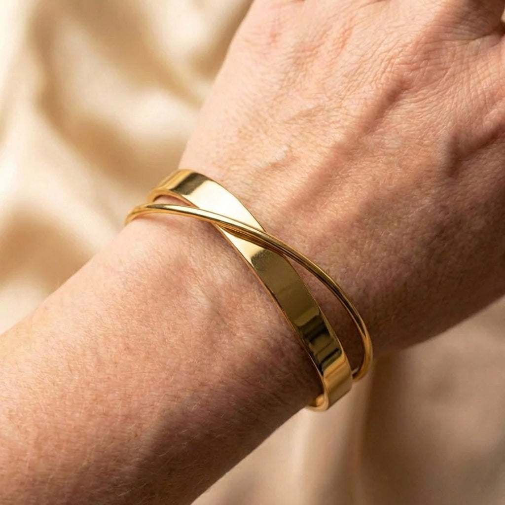 Classic Golden Bracelet