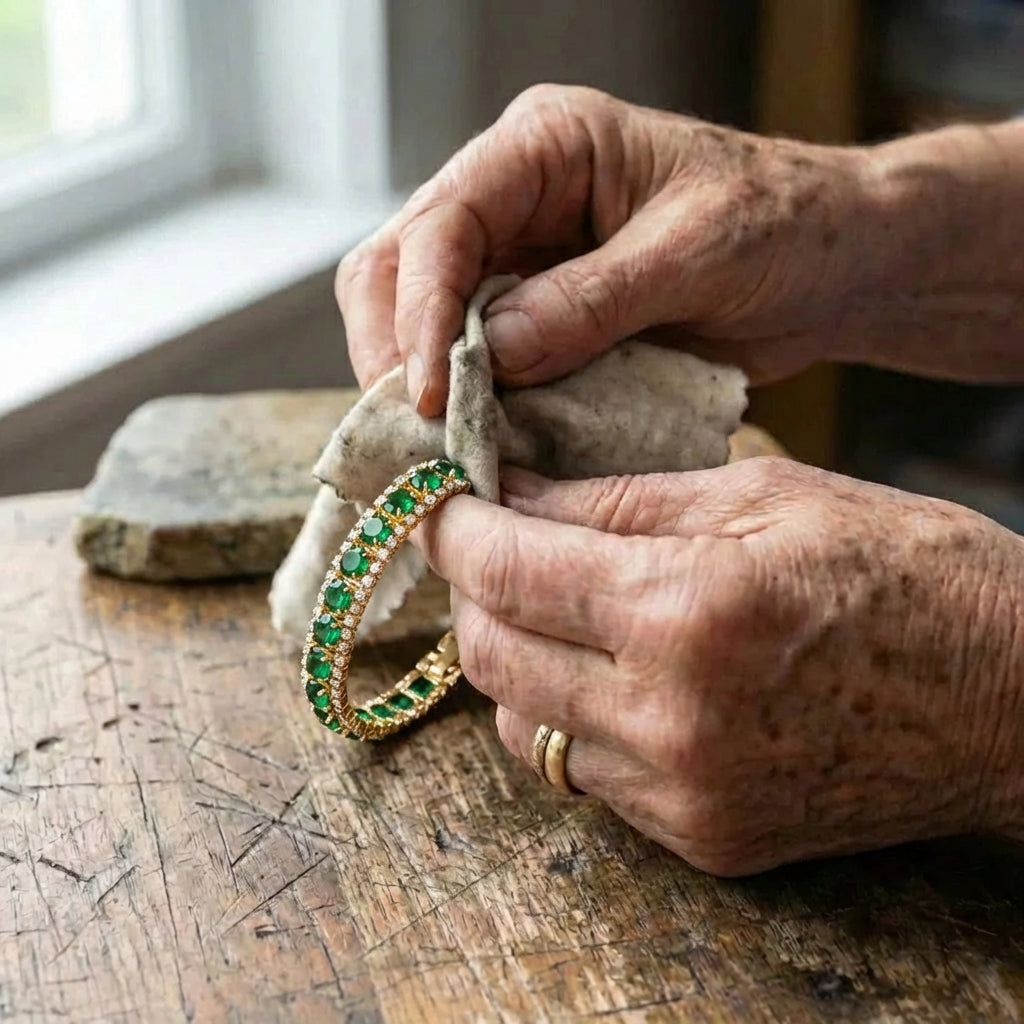Elegant Green Bracelet