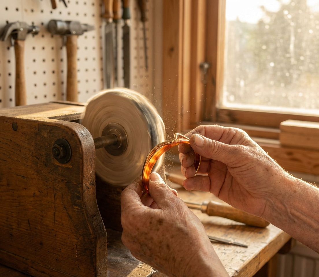 A Shellfish Bangles Bracelet