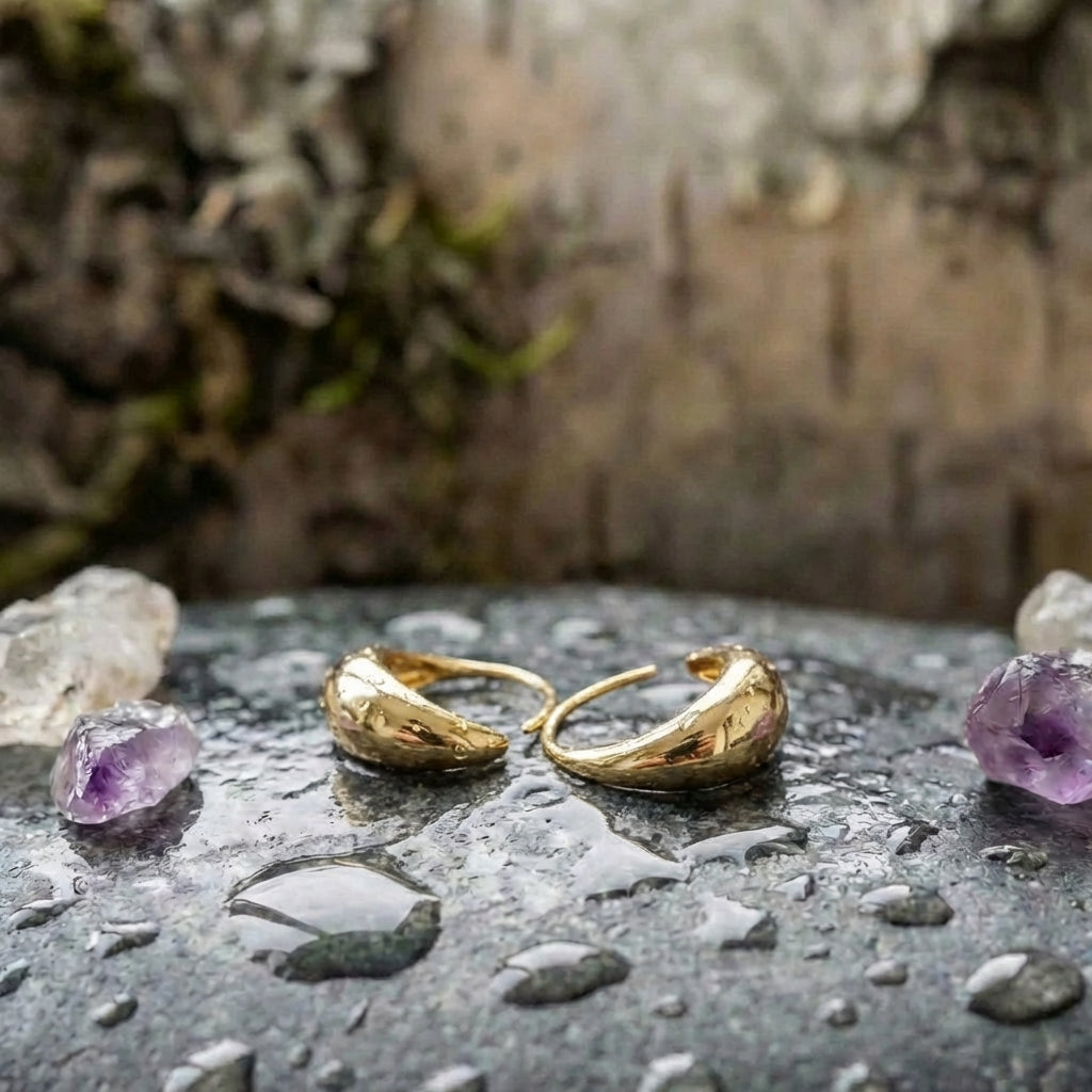 Vintage Gold & Shiny Crescent Moon Shape Earrings