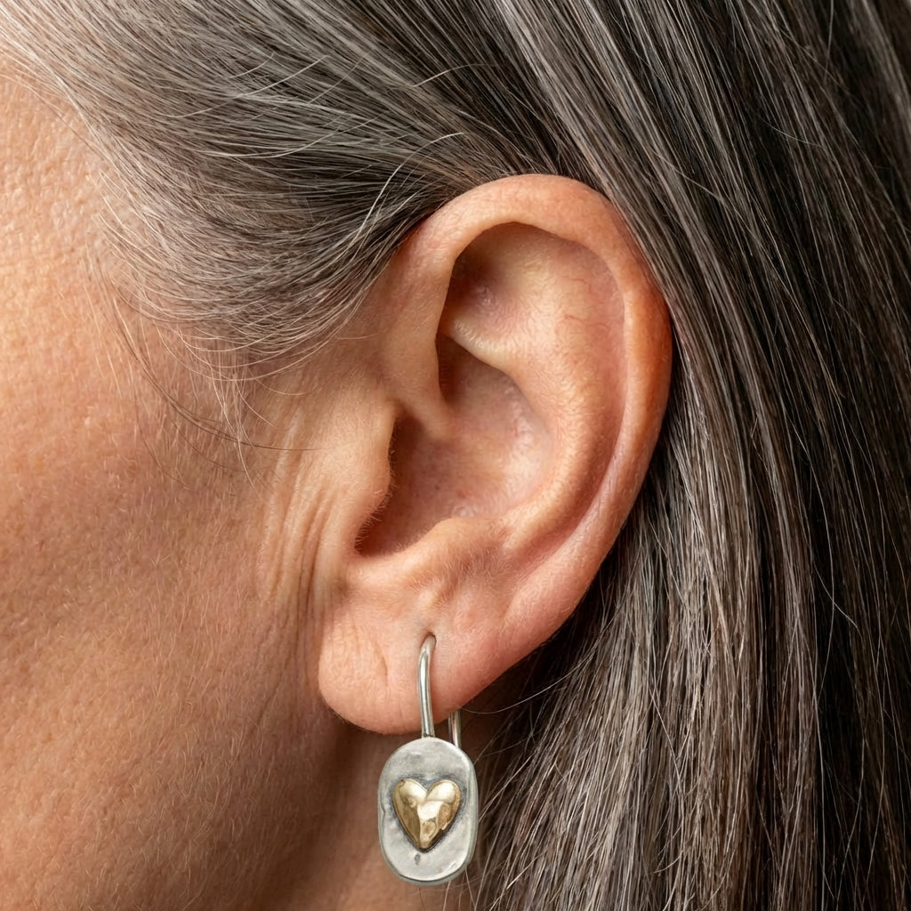 A Vintage Golden Heart Silver Earrings Set