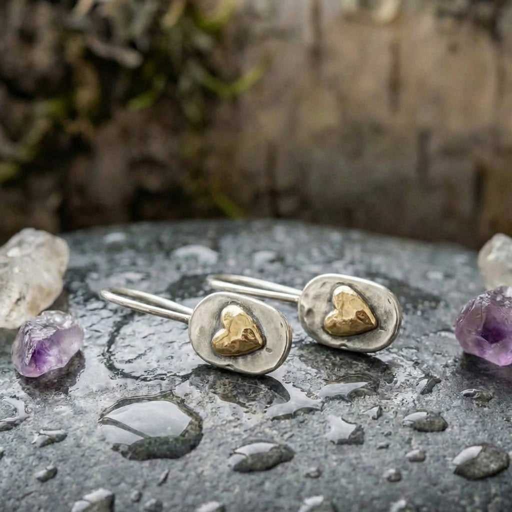 A Vintage Golden Heart Silver Earrings Set