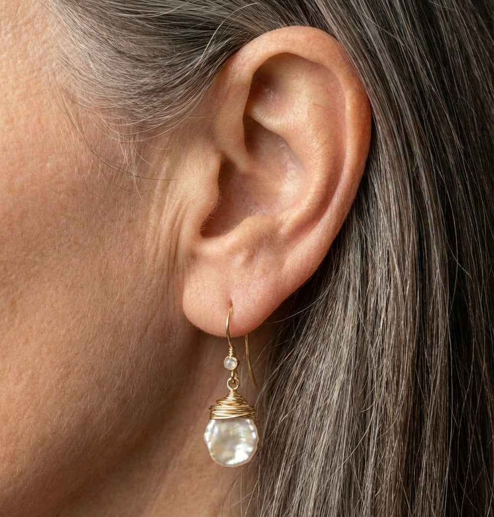 A Vintage Handmade Pearl Earring Set