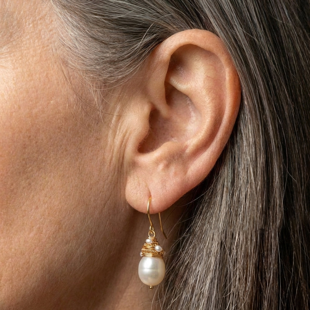 A Vintage Pearl Golden Threads Earring Set