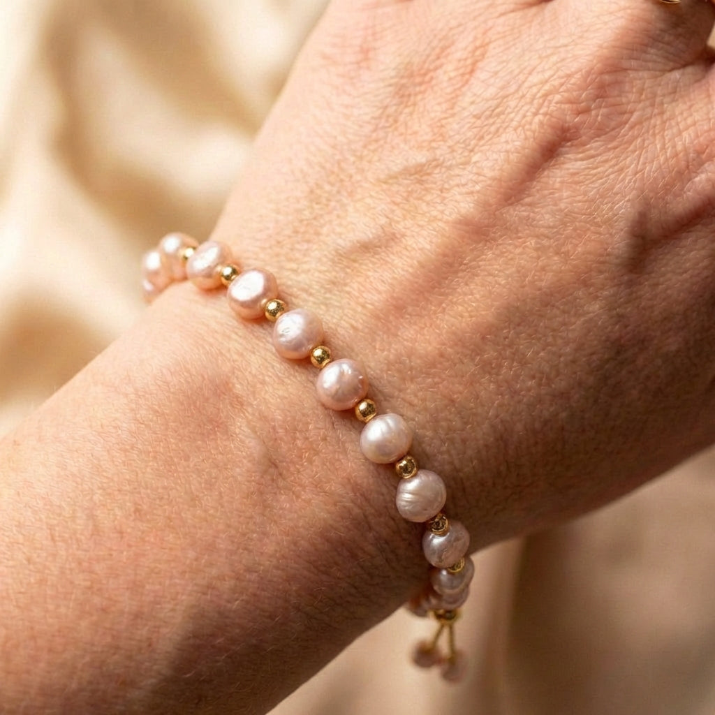 Vintage Pink Pearl Charm Wrist Bracelet