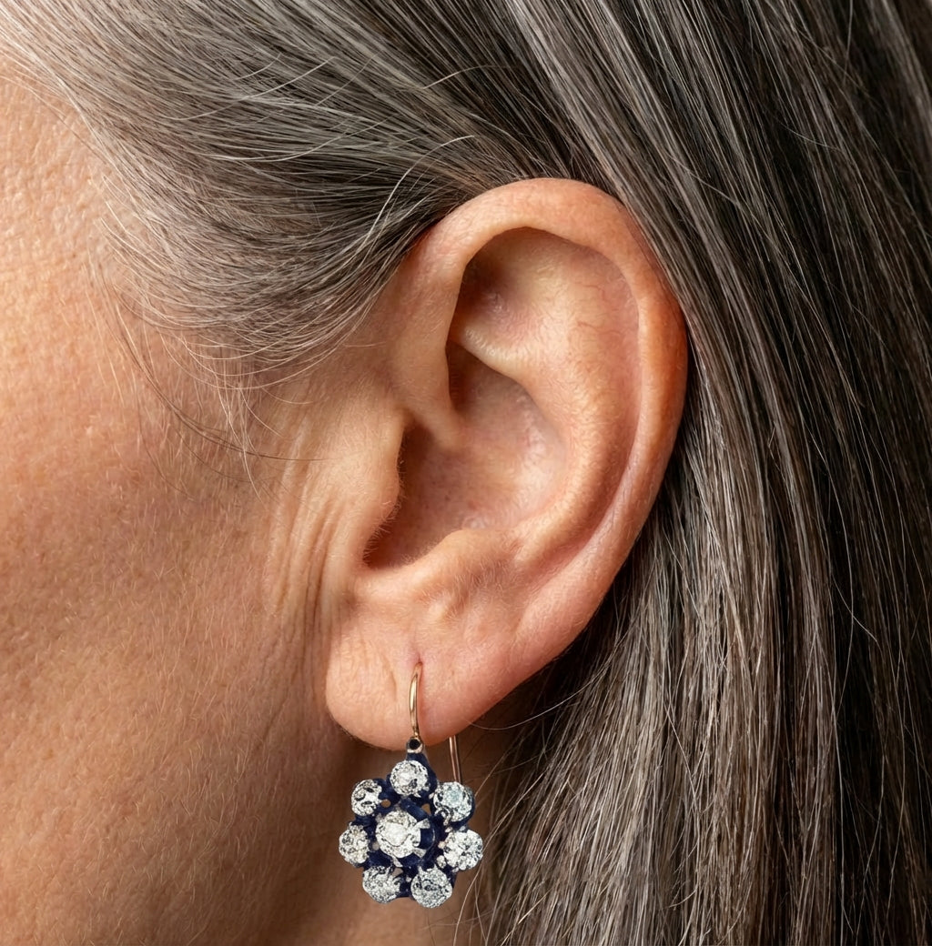 A Vintage Rounded Bright Flower Earrings Set